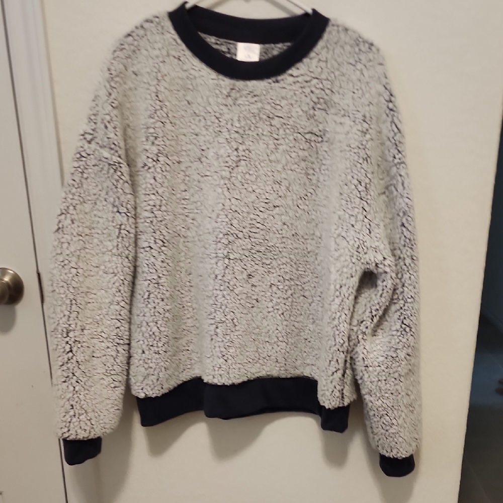 Secret Treasures Black and White Crewneck Sweater